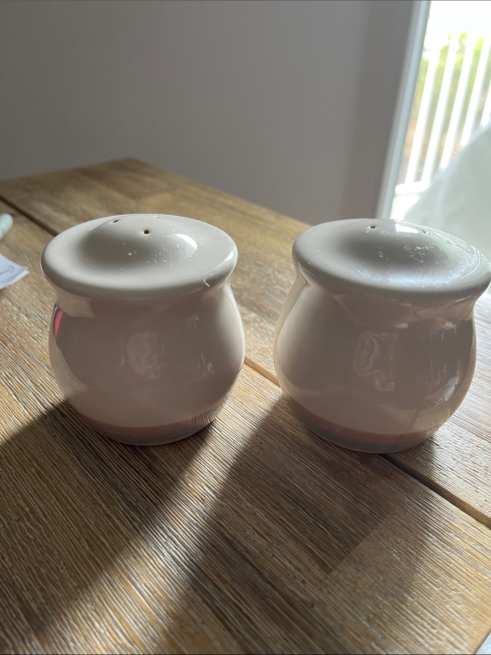 Pfaltzgraff Aura Pale Pink Ceramic Salt and Pepper Shakers